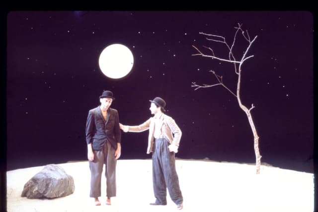 وقفه، انتظار و شنا در ناشناخته‌ها