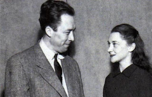 زیستن در‌ میان خطوط