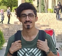 عارف قندی‌پور